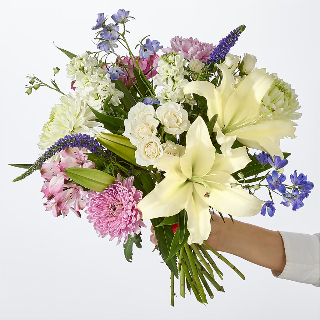 Winter Celebration Bouquet – Alum Rock Florist, San Jose CA
