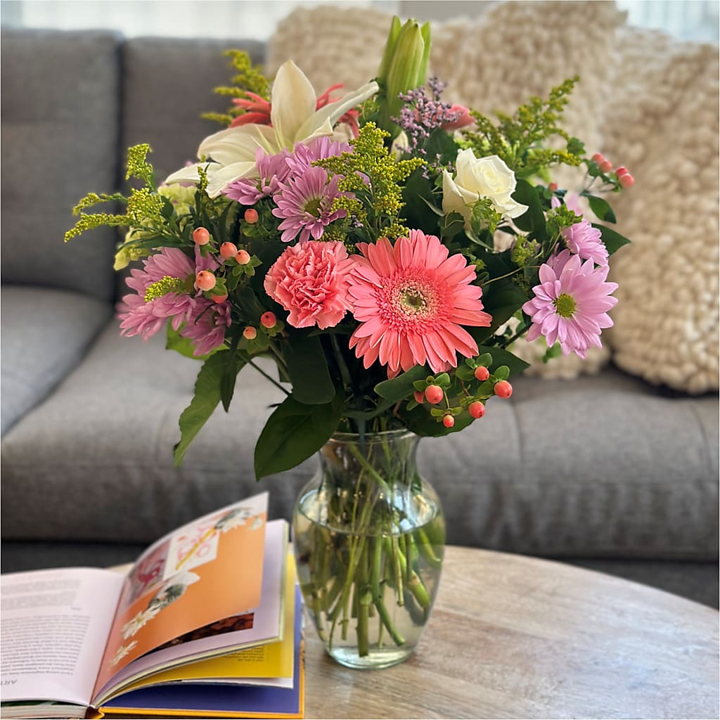 Pastel Tradition - A Florist Original – Alum Rock Florist, San Jose CA