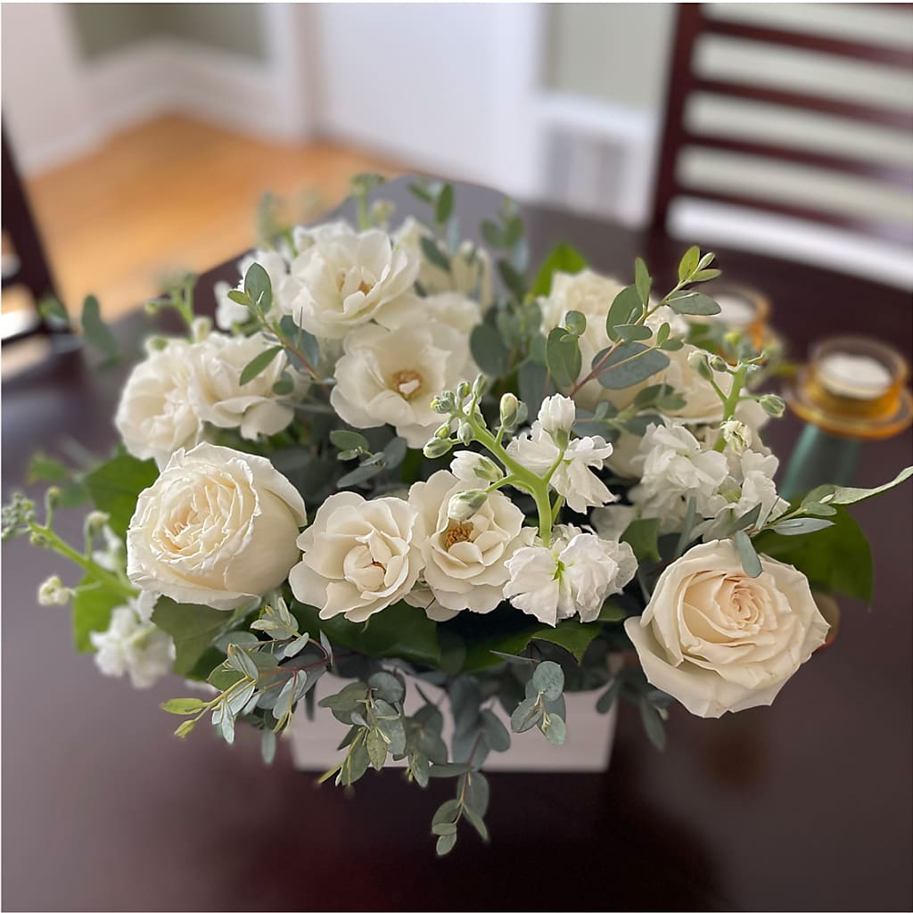 Fresh Linen Box Bouquet –  Alum Rock Florist, San Jose CA