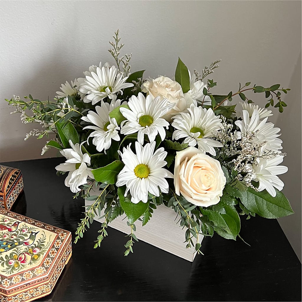 Fresh Linen Box Bouquet –  Alum Rock Florist, San Jose CA